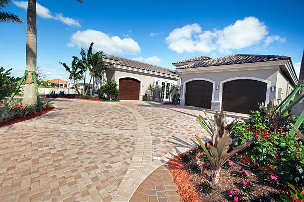 Best Local Driveway Pavers  in Sierra Vista Southeast, AZ